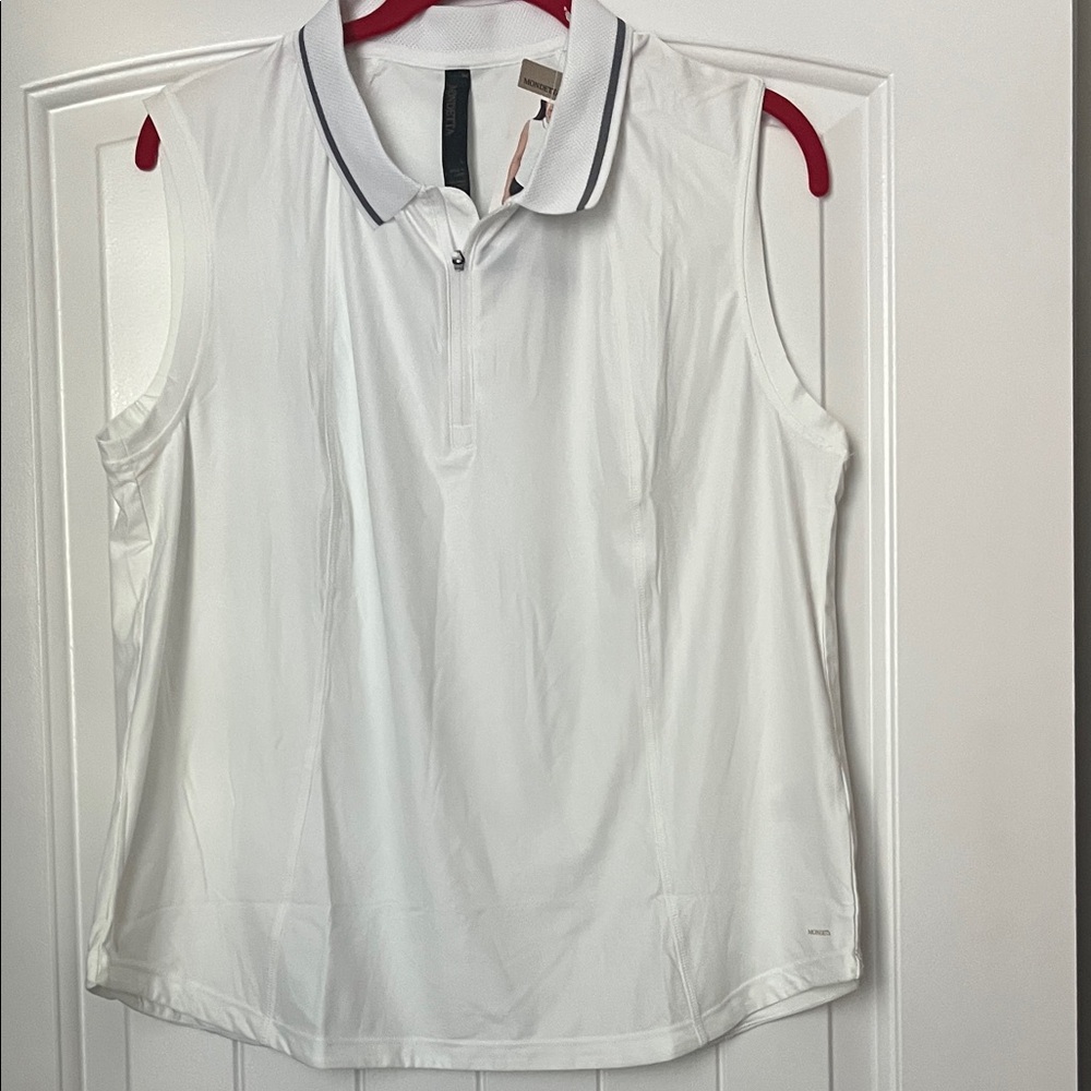 NWOT  Mondetta White Sleeveless Top. 1/4 zip front